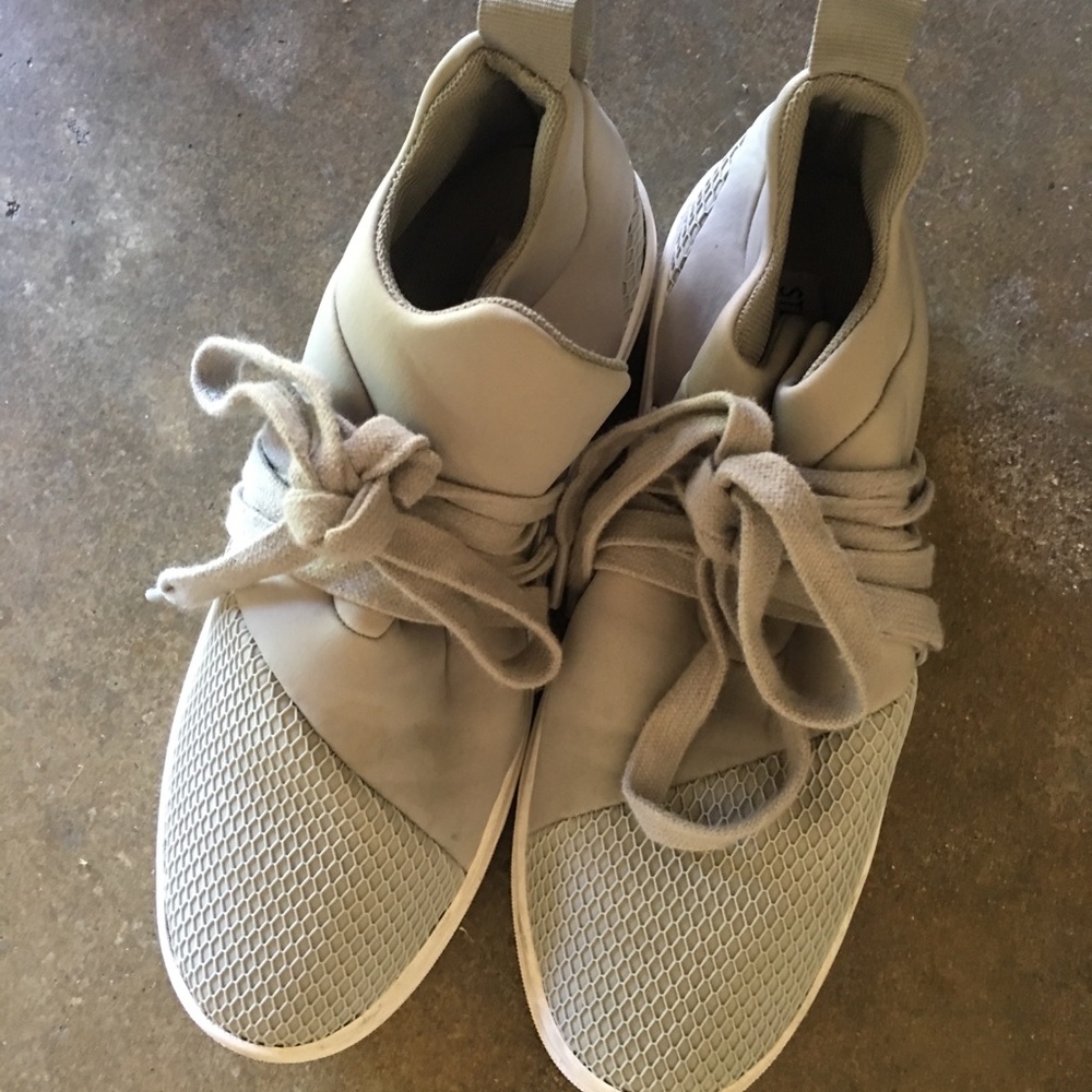 Steve Madden sneakers